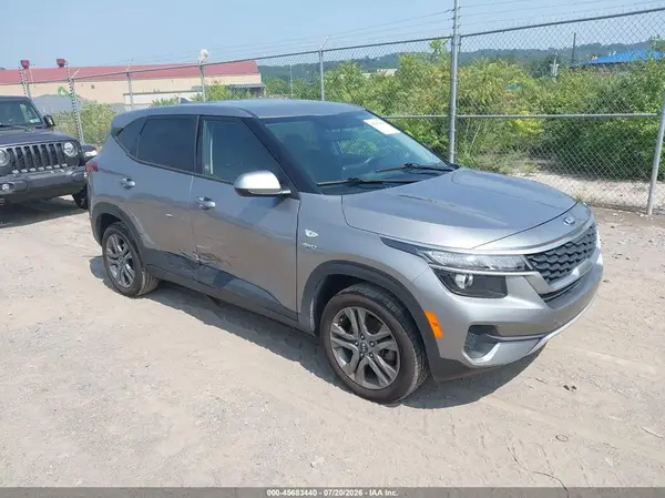 KNDEPCAA5M7046687 2021 KIA SELTOS - Image 1