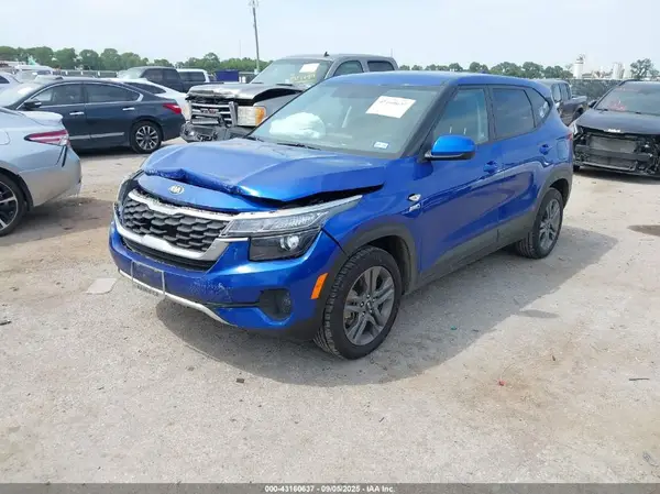 KNDEPCAA5M7106676 2021 KIA SELTOS - Image 2