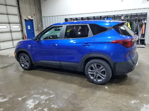 KNDEPCAA5M7129049 2021 KIA SELTOS - Image 2