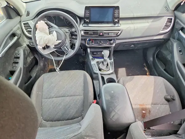 KNDEPCAA5M7130833 2021 KIA SELTOS - Image 8