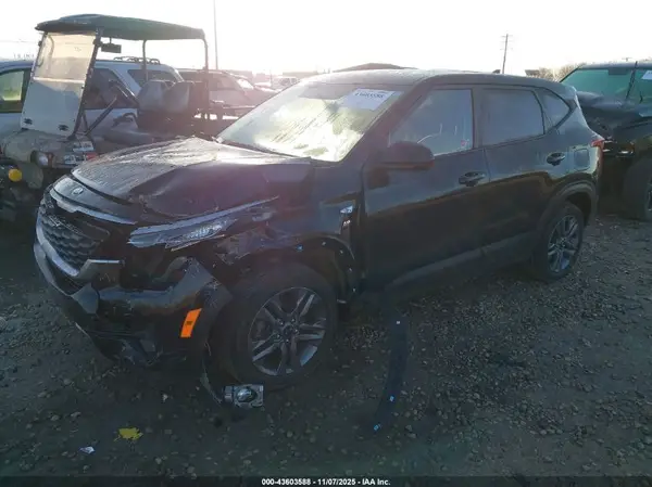 KNDEPCAA5M7157515 2021 KIA SELTOS - Image 2