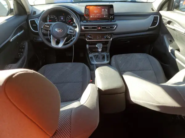 KNDEPCAA5M7178185 2021 KIA SELTOS - Image 8