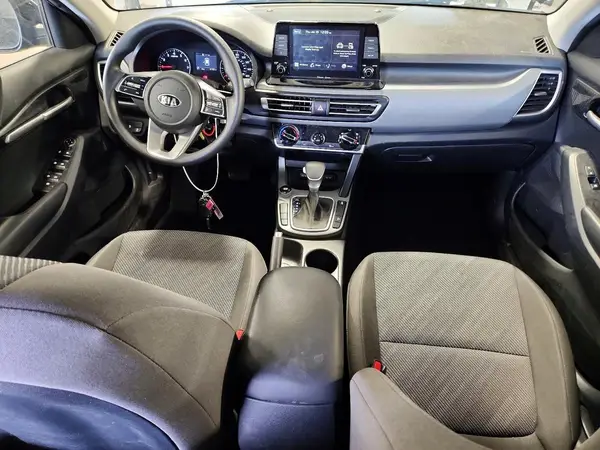 KNDEPCAA5M7218183 2021 KIA SELTOS - Image 8