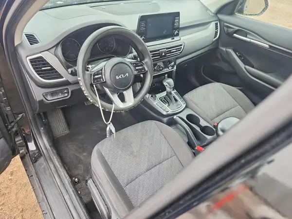 KNDEPCAA5N7249600 2022 KIA SELTOS - Image 8