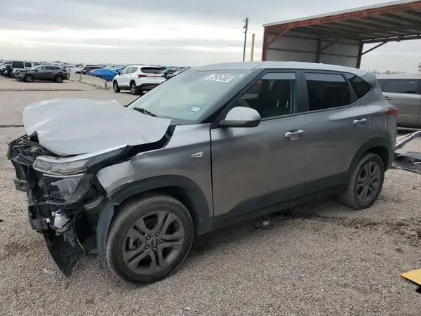 KNDEPCAA5N7335098 2022 KIA SELTOS - Image 1