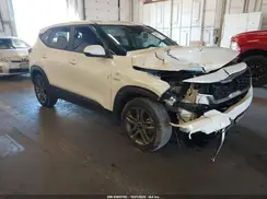 KNDEPCAA5P7364104 2023 KIA SELTOS