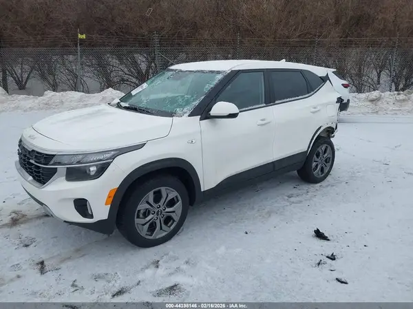 KNDEPCAA5R7517602 2024 KIA SELTOS - Image 2