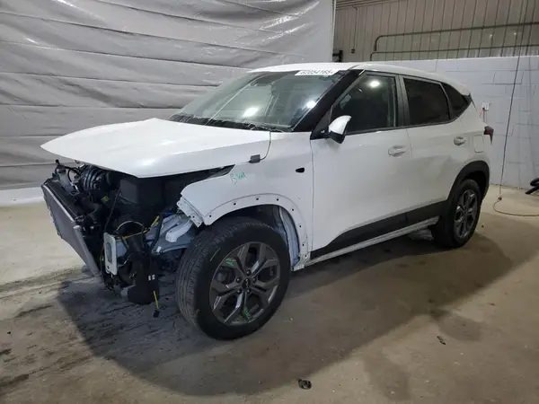 KNDEPCAA5R7532097 2024 KIA SELTOS - Image 1