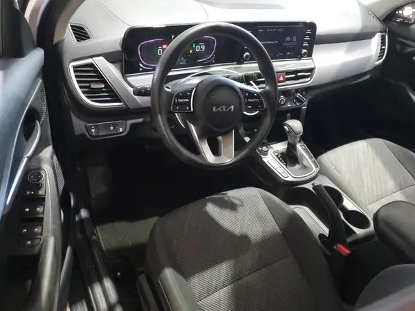 KNDEPCAA5R7532097 2024 KIA SELTOS - Image 8