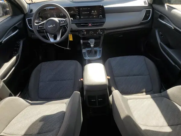 KNDEPCAA5R7574026 2024 KIA SELTOS - Image 8