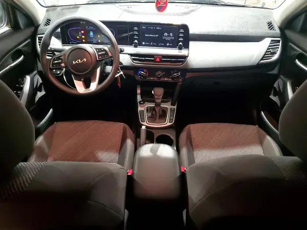 KNDEPCAA5R7581901 2024 KIA SELTOS - Image 8