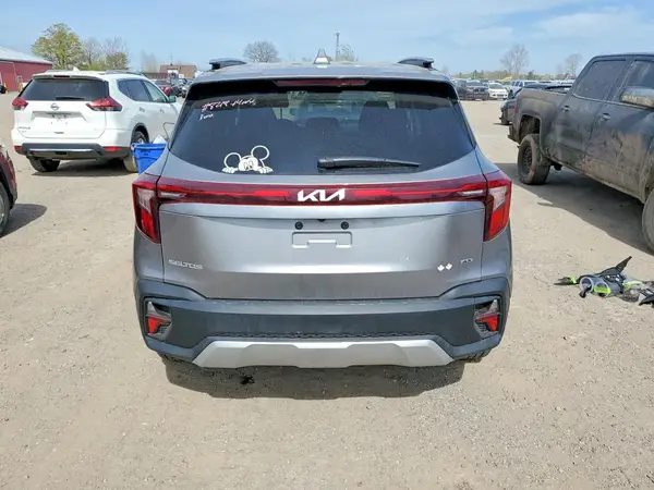 2025 KIA SELTOS auction photo 6