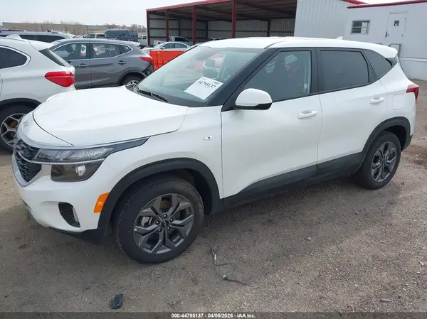 KNDEPCAA5T7889657 2026 KIA SELTOS - Image 2