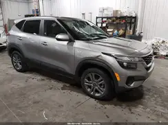 KNDEPCAA6M7046830 2021 KIA SELTOS