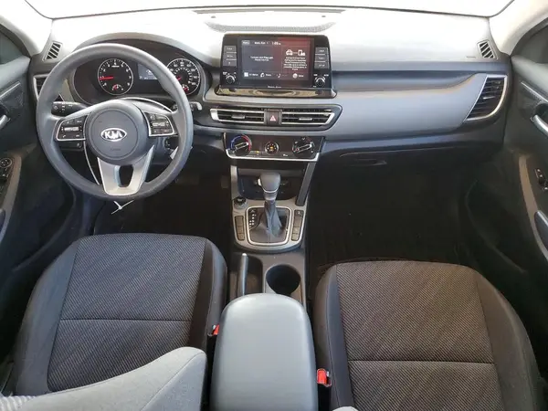 KNDEPCAA6M7048691 2021 KIA SELTOS - Image 8