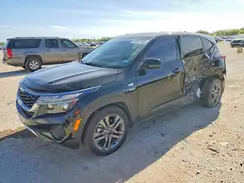 KNDEPCAA6M7081898 2021 KIA SELTOS