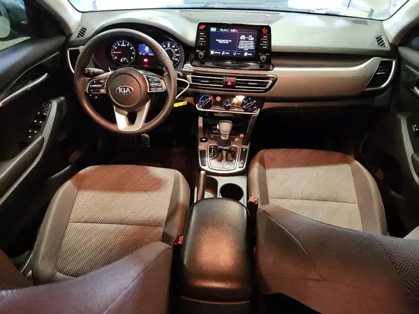 KNDEPCAA6M7083392 2021 KIA SELTOS - Image 8