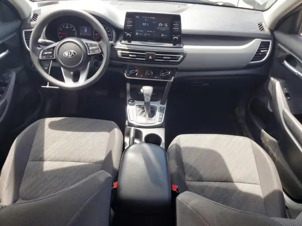 KNDEPCAA6M7100420 2021 KIA SELTOS - Image 8