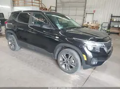 KNDEPCAA6M7104838 2021 KIA SELTOS