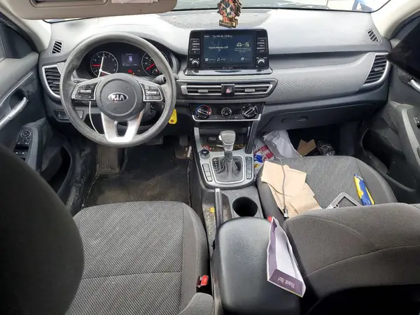 KNDEPCAA6M7117105 2021 KIA SELTOS - Image 8