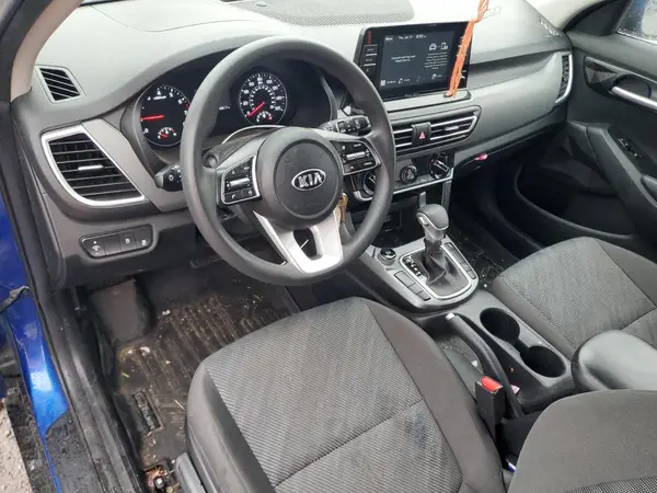 KNDEPCAA6M7150220 2021 KIA SELTOS - Image 8