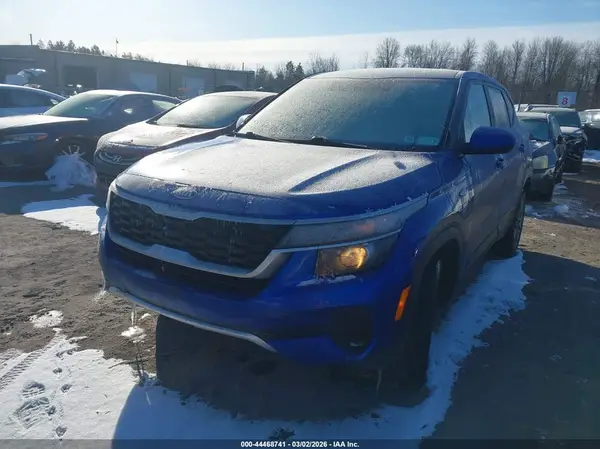 KNDEPCAA6M7160567 2021 KIA SELTOS - Image 2