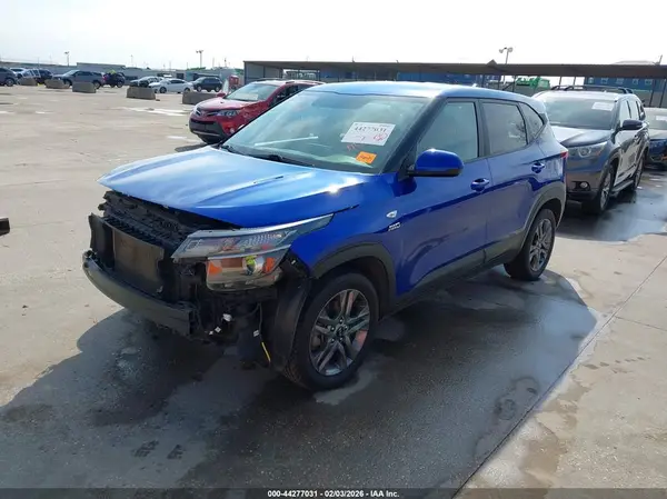KNDEPCAA6M7184125 2021 KIA SELTOS - Image 2