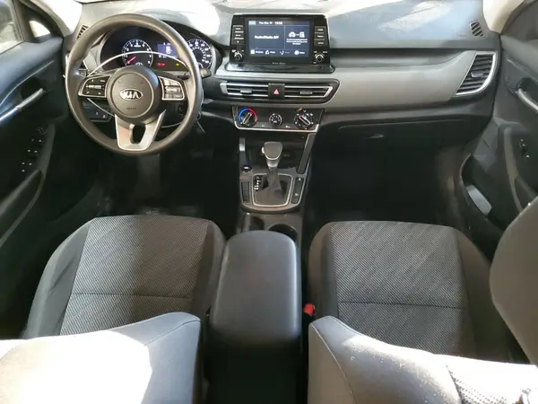 KNDEPCAA6M7188885 2021 KIA SELTOS - Image 8