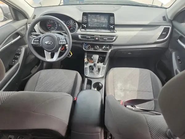 KNDEPCAA6M7213283 2021 KIA SELTOS - Image 8