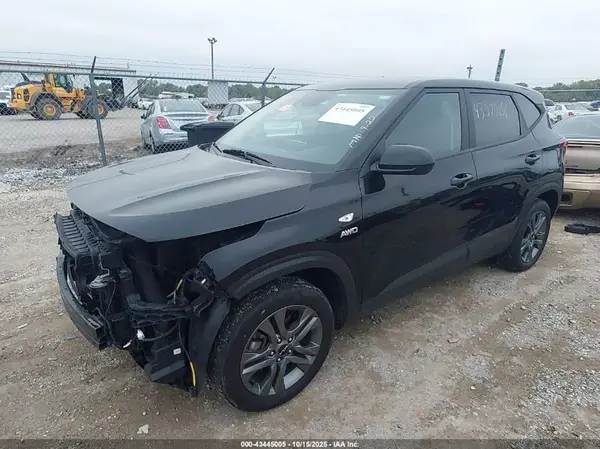 KNDEPCAA6N7322814 2022 KIA SELTOS - Image 2