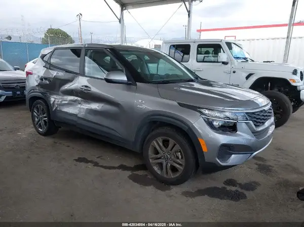 KNDEPCAA6N7341153 2022 KIA SELTOS - Image 1