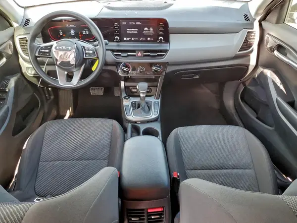 KNDEPCAA6R7529080 2024 KIA SELTOS - Image 8