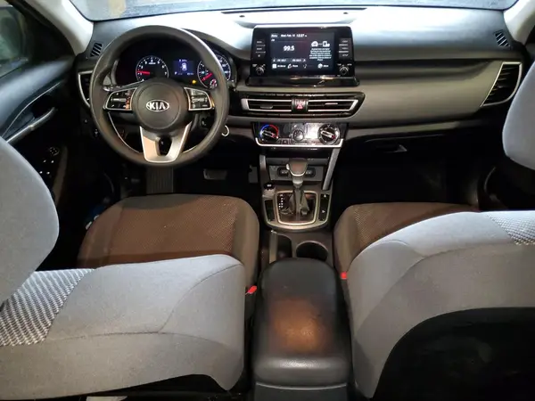 KNDEPCAA7M7110342 2021 KIA SELTOS - Image 8