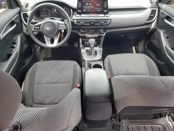KNDEPCAA7M7127237 2021 KIA SELTOS - Image 8