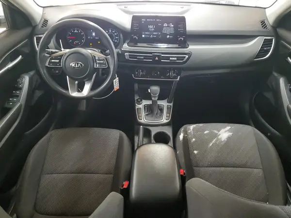 KNDEPCAA7M7141879 2021 KIA SELTOS - Image 8
