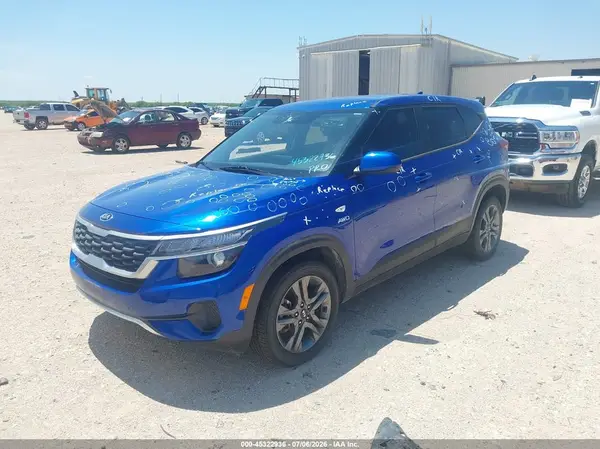 KNDEPCAA7M7144443 2021 KIA SELTOS - Image 2