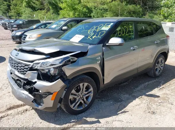 KNDEPCAA7M7155698 2021 KIA SELTOS - Image 2