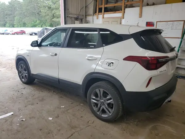 KNDEPCAA7M7174008 2021 KIA SELTOS - Image 2