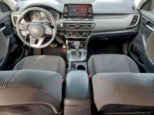 KNDEPCAA7M7174848 2021 KIA SELTOS - Image 8