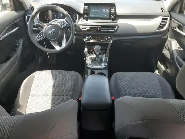 KNDEPCAA7M7189933 2021 KIA SELTOS - Image 8