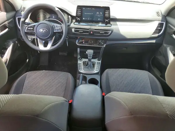 KNDEPCAA7M7215978 2021 KIA SELTOS - Image 8