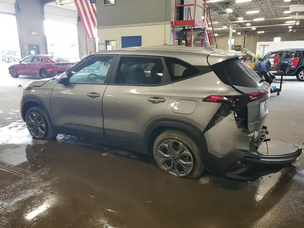 KNDEPCAA7R7554201 2024 KIA SELTOS - Image 2