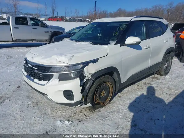 KNDEPCAA7S7702319 2025 KIA SELTOS - Image 2
