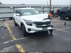 KNDEPCAA8M7048918 2021 KIA SELTOS
