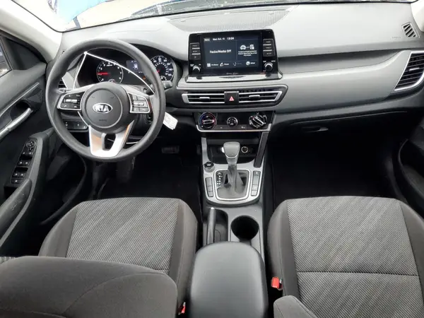 KNDEPCAA8M7124492 2021 KIA SELTOS - Image 8