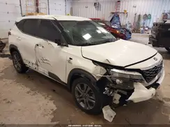 KNDEPCAA8M7185129 2021 KIA SELTOS
