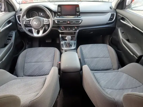 KNDEPCAA8M7188466 2021 KIA SELTOS - Image 8
