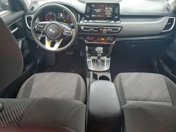 KNDEPCAA8M7216525 2021 KIA SELTOS - Image 8