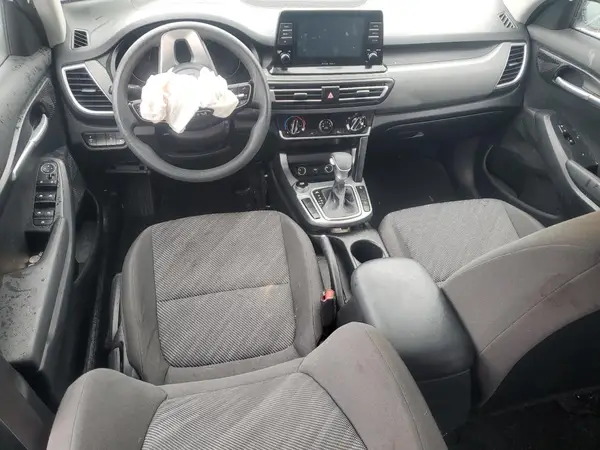 KNDEPCAA8M7226617 2021 KIA SELTOS - Image 8