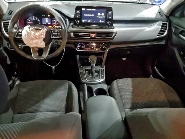 KNDEPCAA8N7233925 2022 KIA SELTOS - Image 8